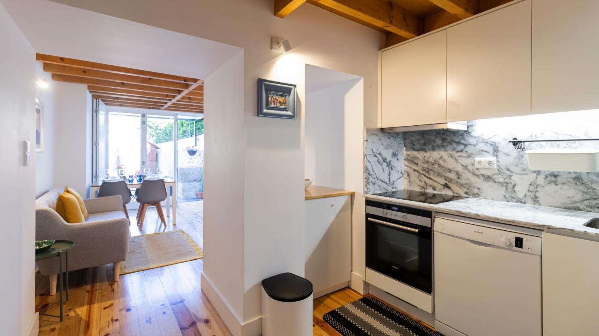 City Center Duplex W Patio By Lovelystay 波尔图 外观 照片